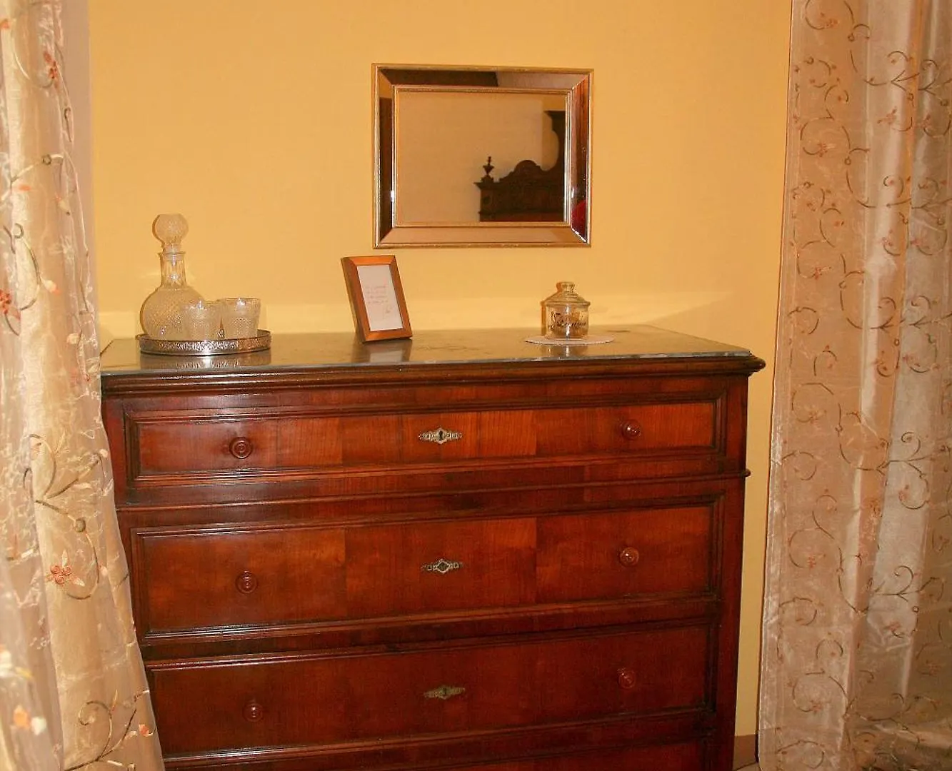 Bed and Breakfast Lo Sghimbescio Marradi 0*,  Italien
